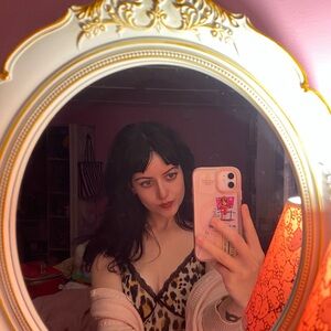 Meet your Posher, Madelaine